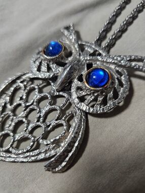 Vintage Silver-Tone Owl Pendant Necklace